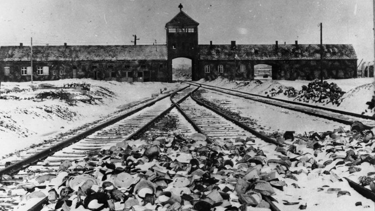 Vernichtungslager Auschwitz, Einfahrt