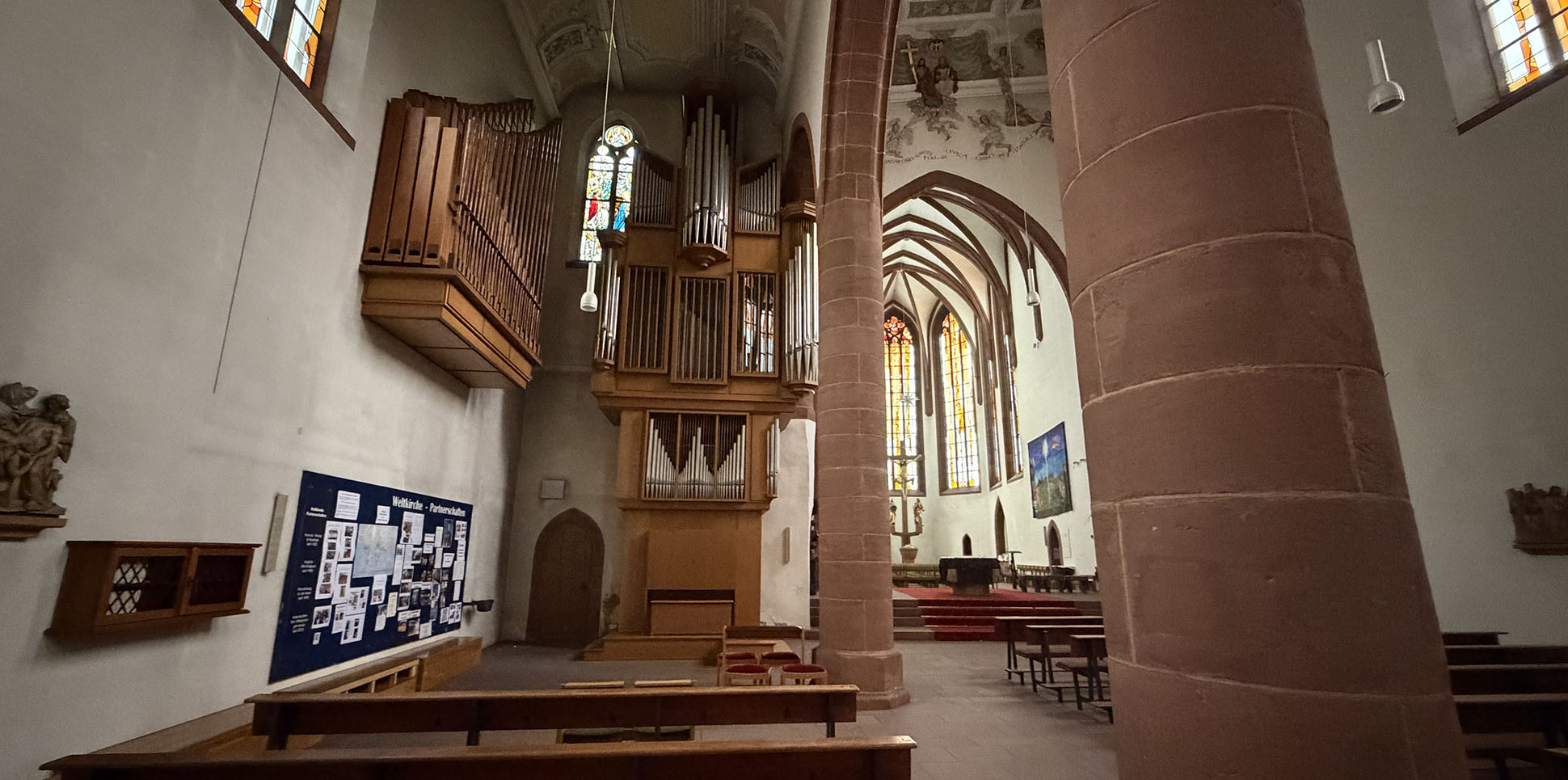 Martinskirche mit Orgel